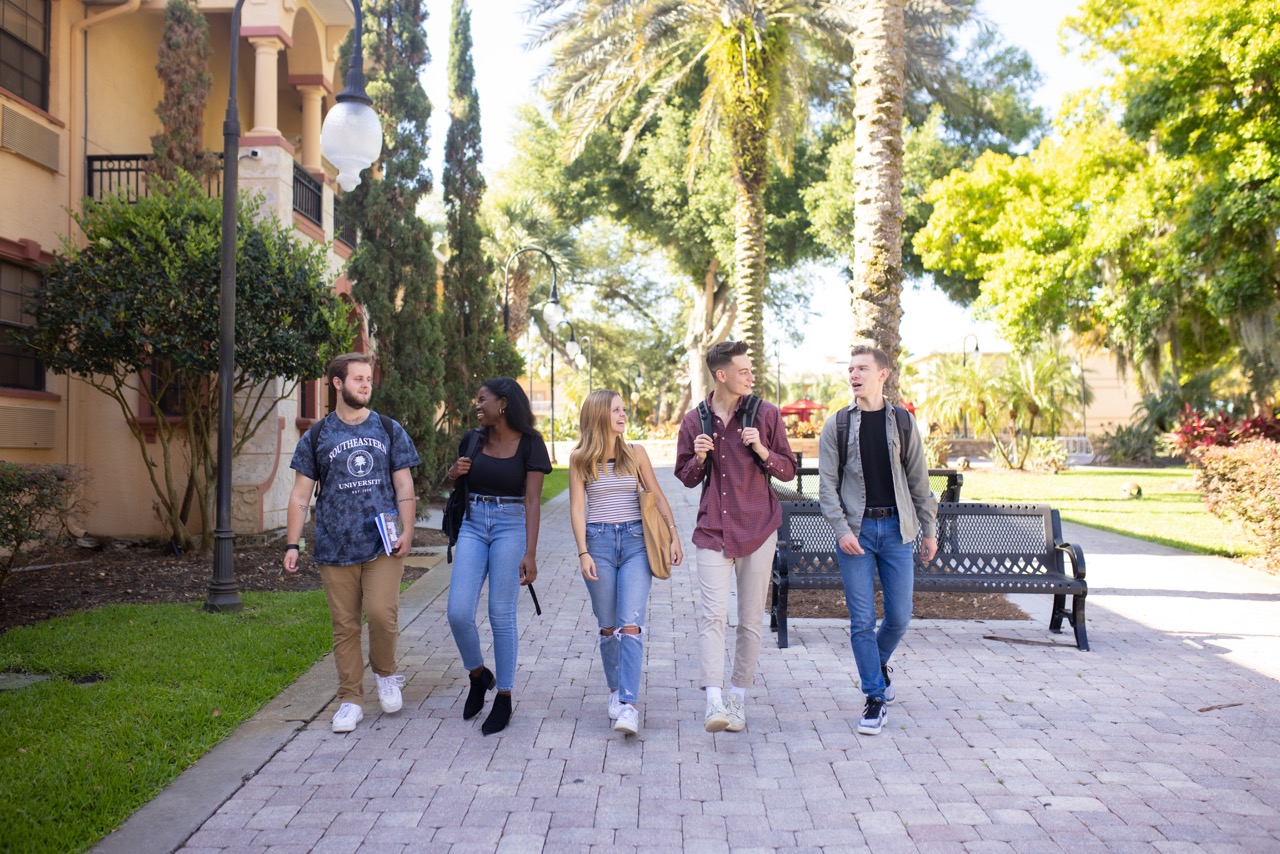 Group of SEU students walking on campus